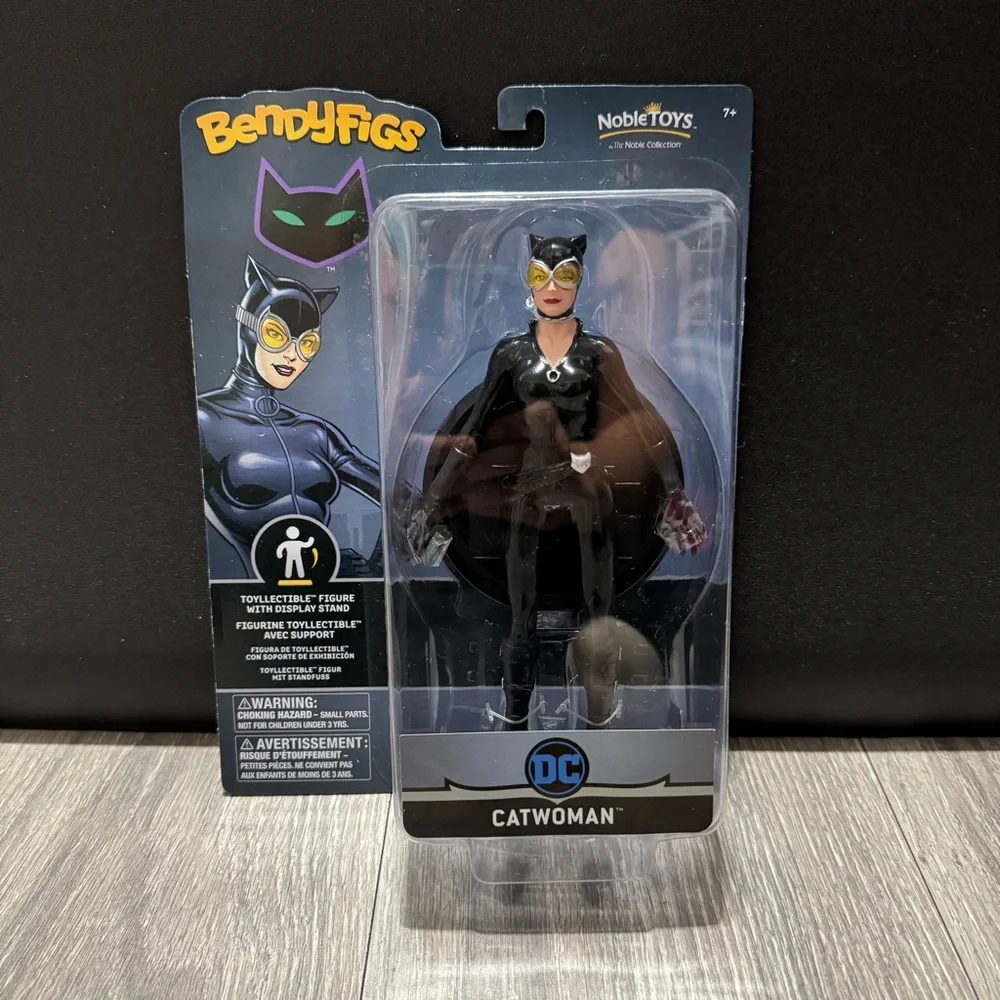 BendyFigs The Noble Collection - DC Comics Catwoman 7.5-inch‎ Figure